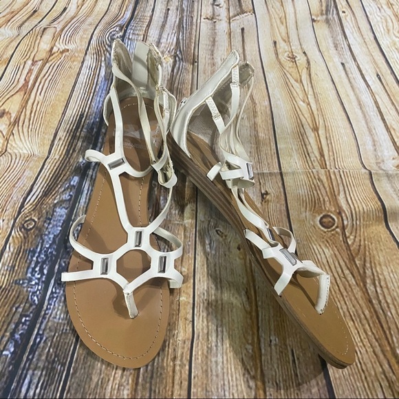 Fergalicious White Studded Flats Sandals - Picture 1 of 5
